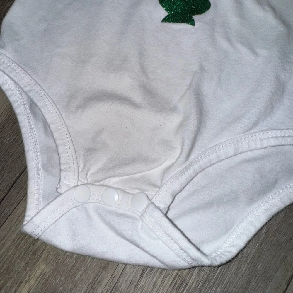 (🆓)*FREE ADD TO BUNDLE* Daddy’s little Mermaid Onesie